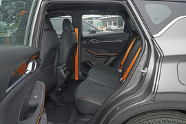 2025款吉利缤越L