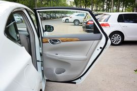2014款日产轩逸1.6XV