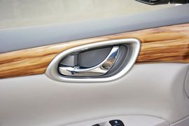 2014款日产轩逸1.6XV