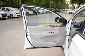 2014款日产轩逸1.6XV