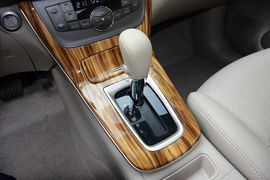 2014款日产轩逸1.6XV