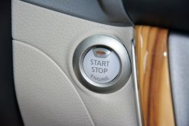 2014款日产轩逸1.6XV