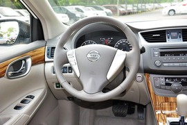 2014款日产轩逸1.6XV