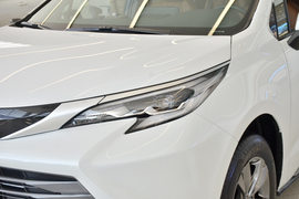 2026款丰田赛那SIENNA