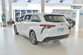 2026款丰田赛那SIENNA