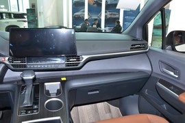 2026款丰田赛那SIENNA