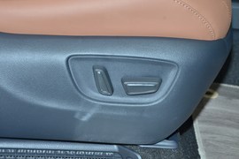 2026款丰田赛那SIENNA