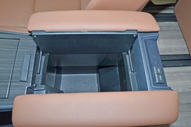 2026款丰田赛那SIENNA