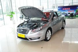 2014款奔腾B70