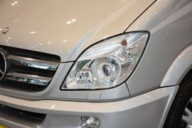 2010款奔驰凌特3.5L