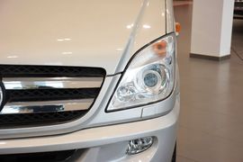 2010款奔驰凌特3.5L