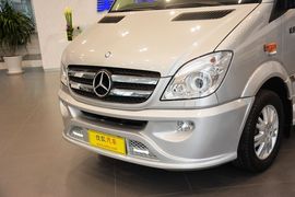 2010款奔驰凌特3.5L