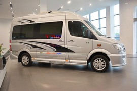 2010款奔驰凌特3.5L