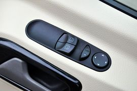 2010款奔驰凌特3.5L