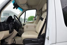 2010款奔驰凌特3.5L