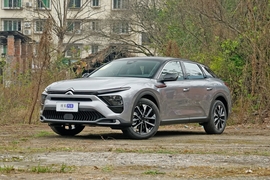 2026款雪铁龙凡尔赛C5