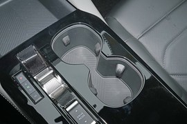 2026款雪铁龙凡尔赛C5