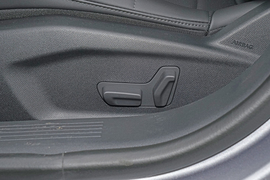 2026款雪铁龙凡尔赛C5