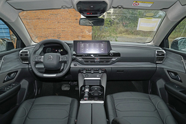 2026款雪铁龙凡尔赛C5