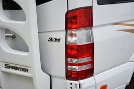 2010款奔驰凌特3.5L