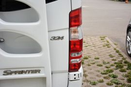 2010款奔驰凌特3.5L