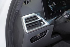 2026款宝马330i