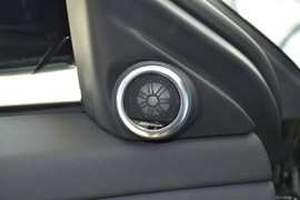 2026款路虎揽胜极光