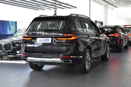 2026款宝马X7