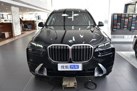2026款宝马X7