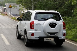 奇瑞瑞虎3外出试驾实拍