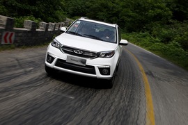 奇瑞瑞虎3外出试驾实拍