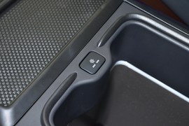2026款路虎揽胜运动