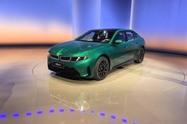 宝马全新i3