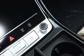 2026款奥迪A8L