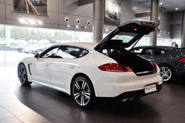 2014款保时捷Panamera
