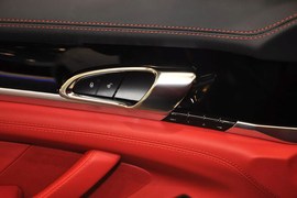 2014款保时捷Panamera
