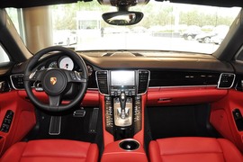 2014款保时捷Panamera