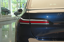 2026款宝马735Li