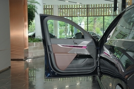 2026款宝马735Li