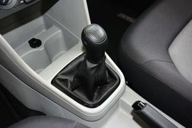 2013款斯柯达昕锐1.6L手动乐选型