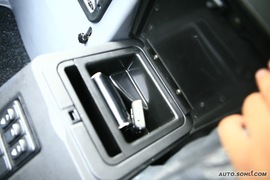 2009款上海英伦TX4试驾