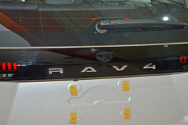 2026款丰田RAV4荣放