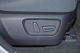 2026款丰田RAV4荣放