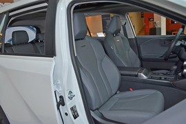 2026款丰田RAV4荣放