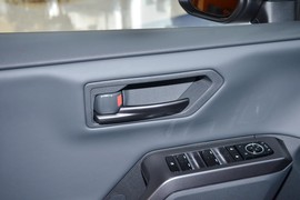 2026款丰田RAV4荣放