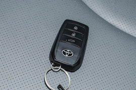 2026款丰田RAV4荣放