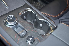 2027款福特探险者