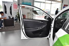 2014款现代瑞奕1.4L自动GLX