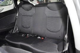 2014款现代瑞奕1.4L自动GLX