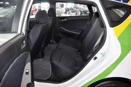 2014款现代瑞奕1.4L自动GLX